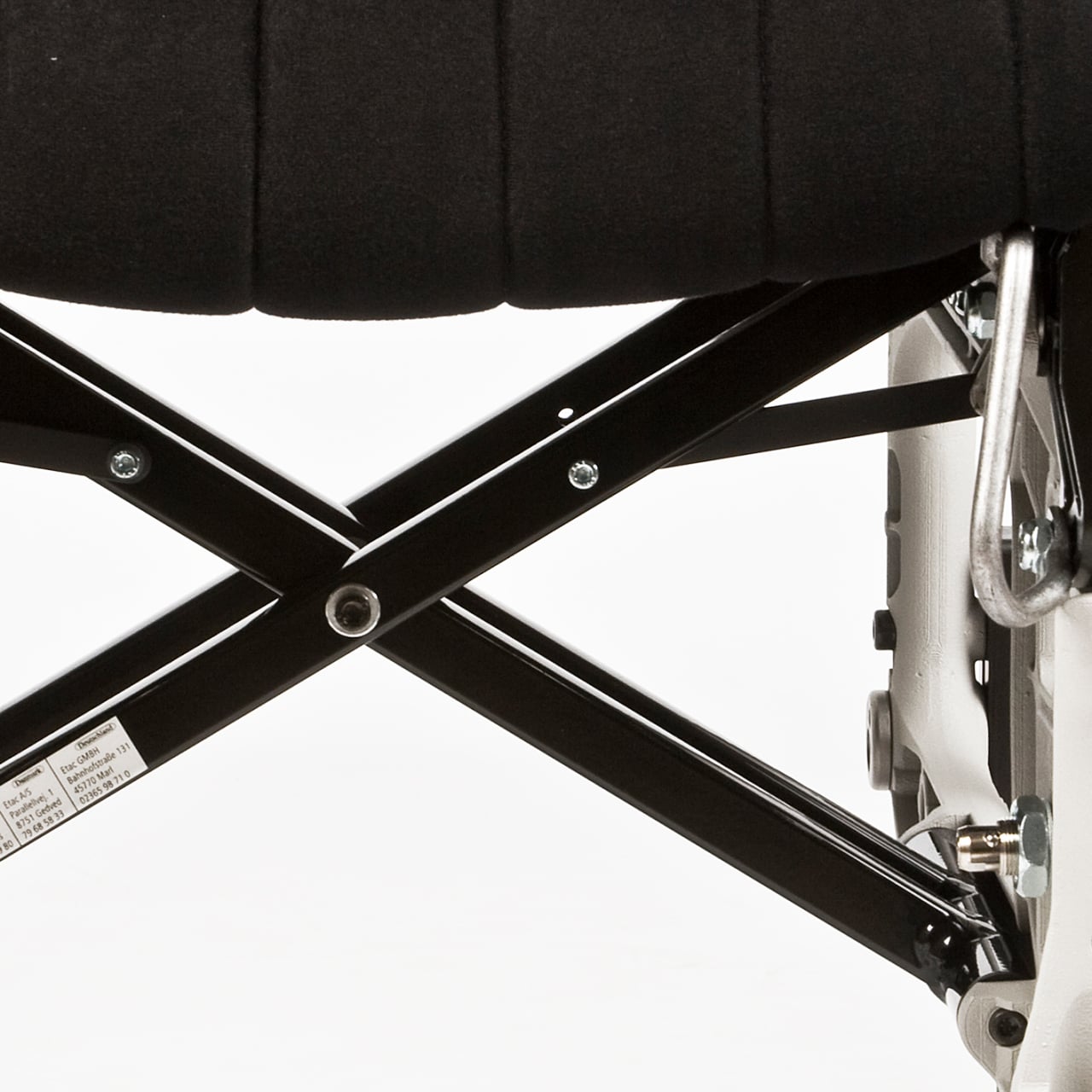 Double cross brace