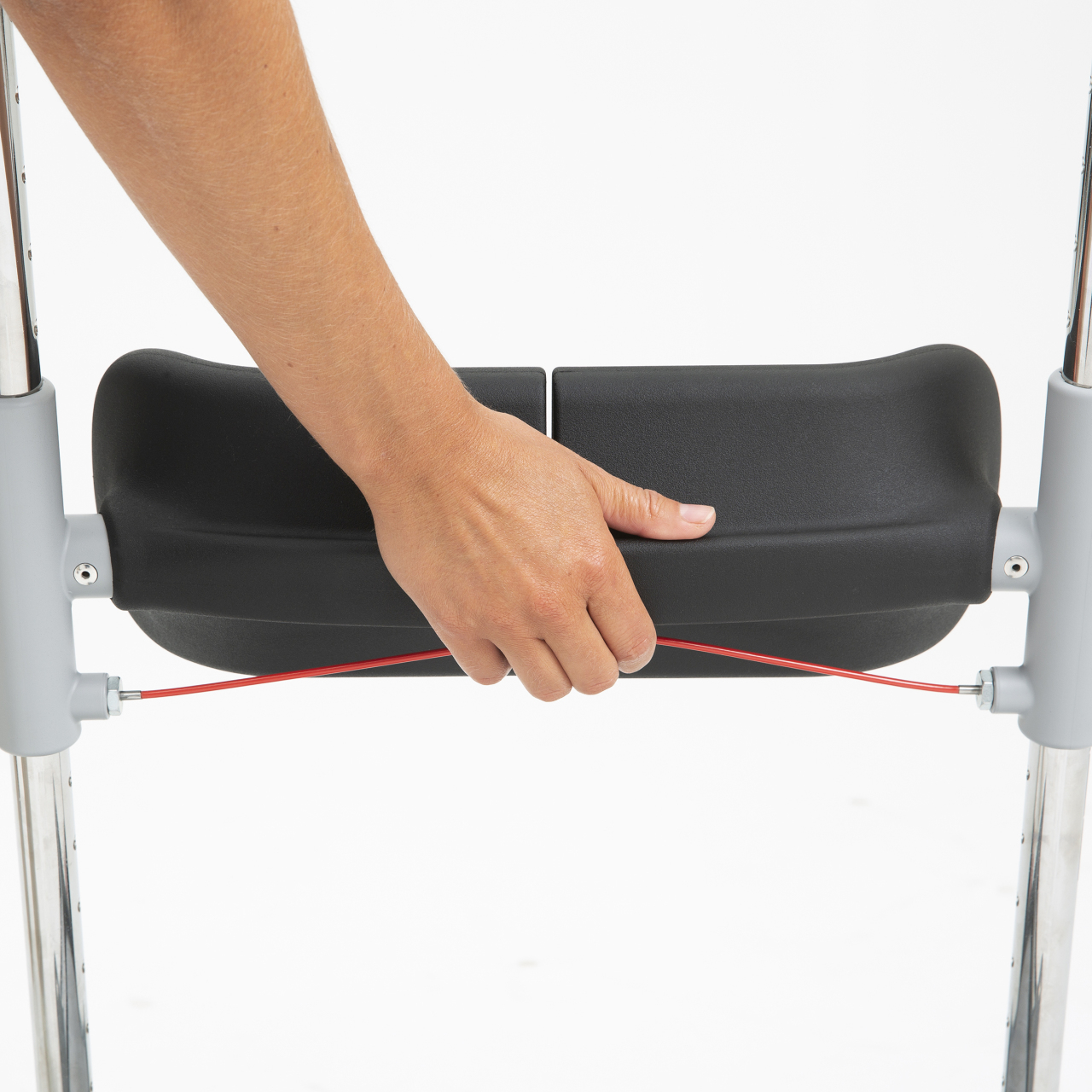 One-hand adjustment